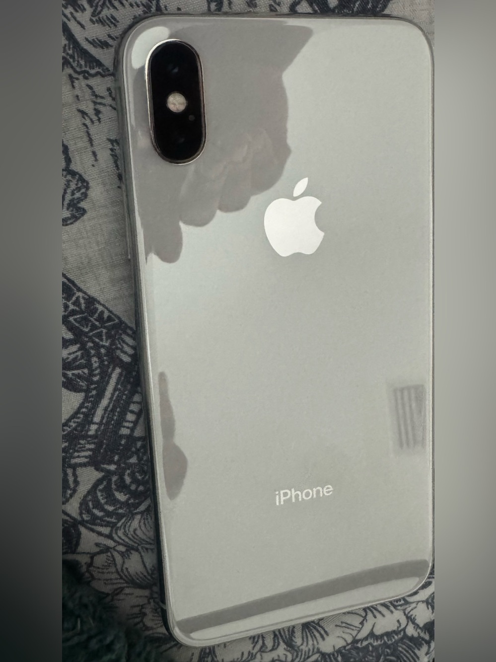 Apple iPhone X Silver Gloss Back - Reflective Silver Finish